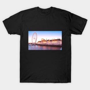 Sunset at County Hall London dramatic T-Shirt